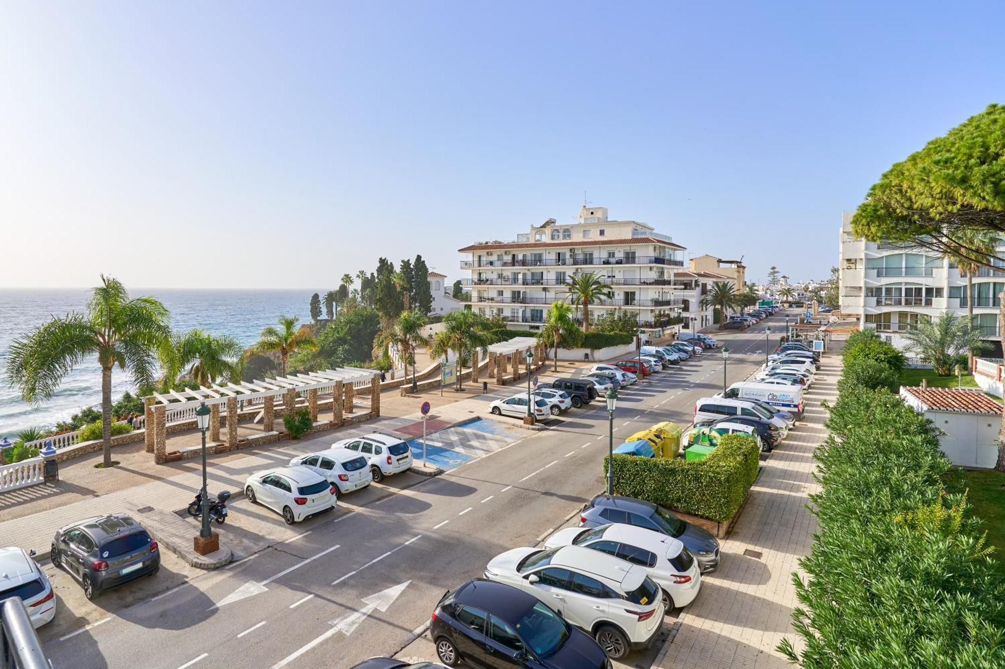Appartement Spectacular Sea Views, 2 Bed,2 Bath à Nerja Extérieur photo