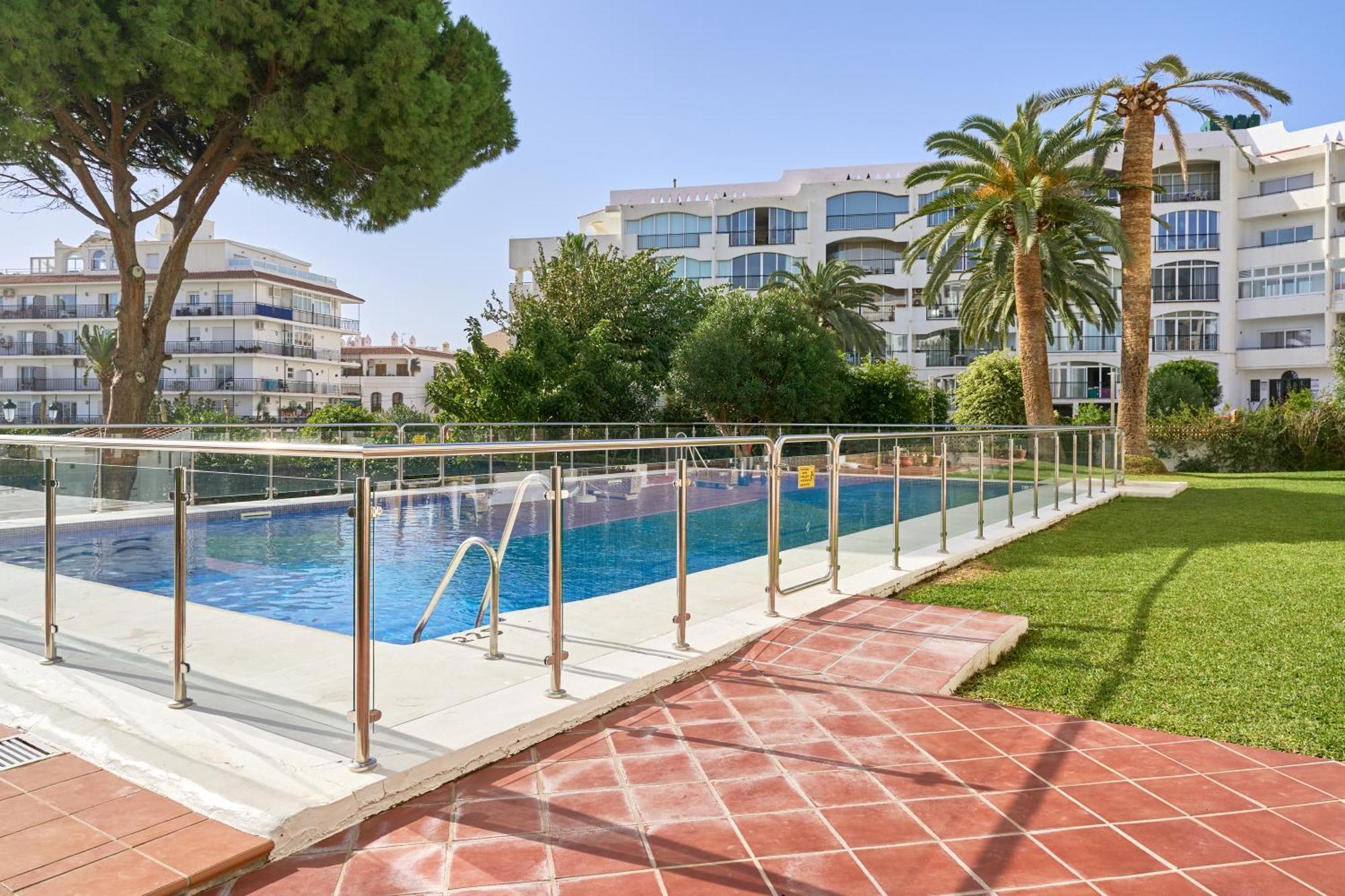 Appartement Spectacular Sea Views, 2 Bed,2 Bath à Nerja Extérieur photo