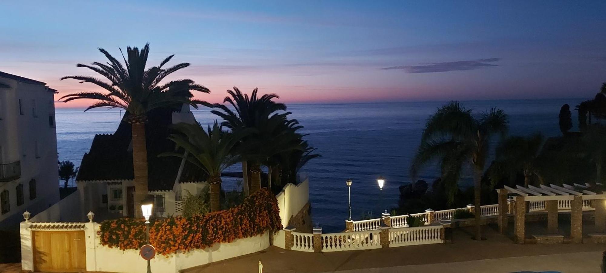 Appartement Spectacular Sea Views, 2 Bed,2 Bath à Nerja Extérieur photo