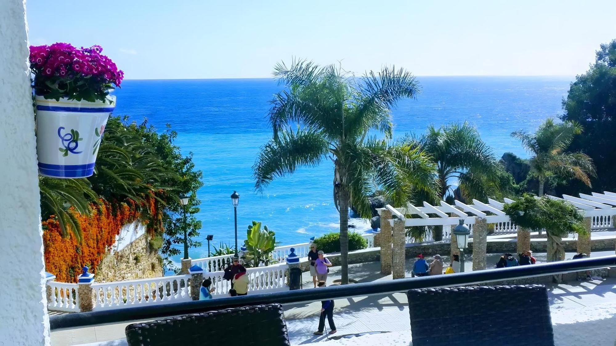 Appartement Spectacular Sea Views, 2 Bed,2 Bath à Nerja Extérieur photo